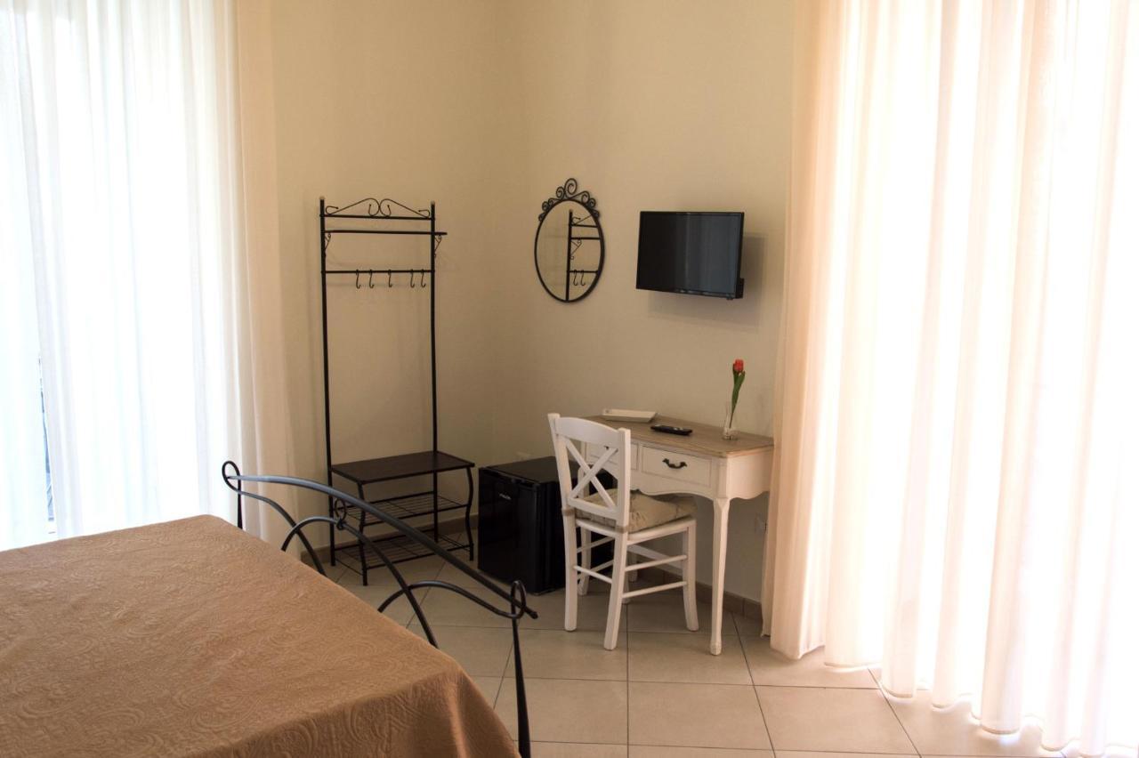 B&B La Rosa Dei Venti Napels Buitenkant foto