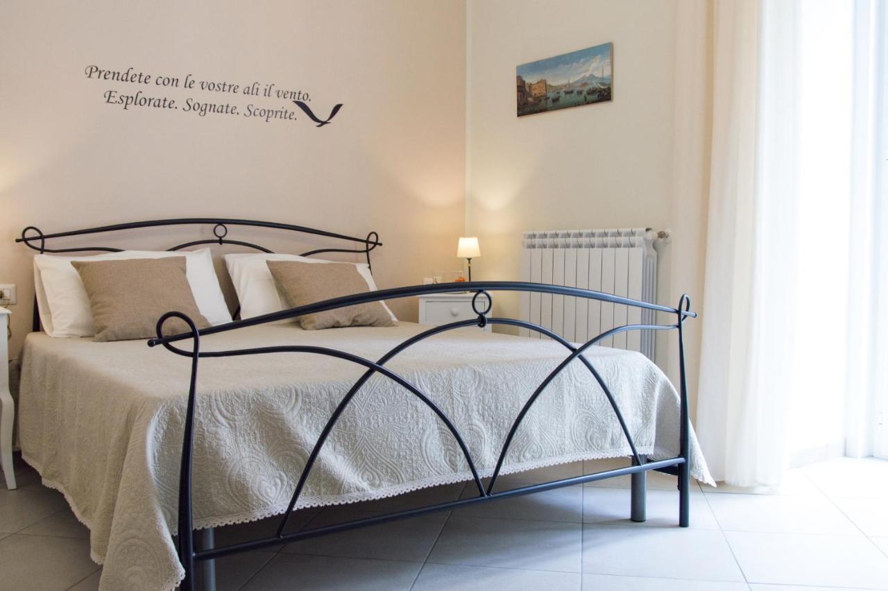B&B La Rosa Dei Venti Napels Buitenkant foto