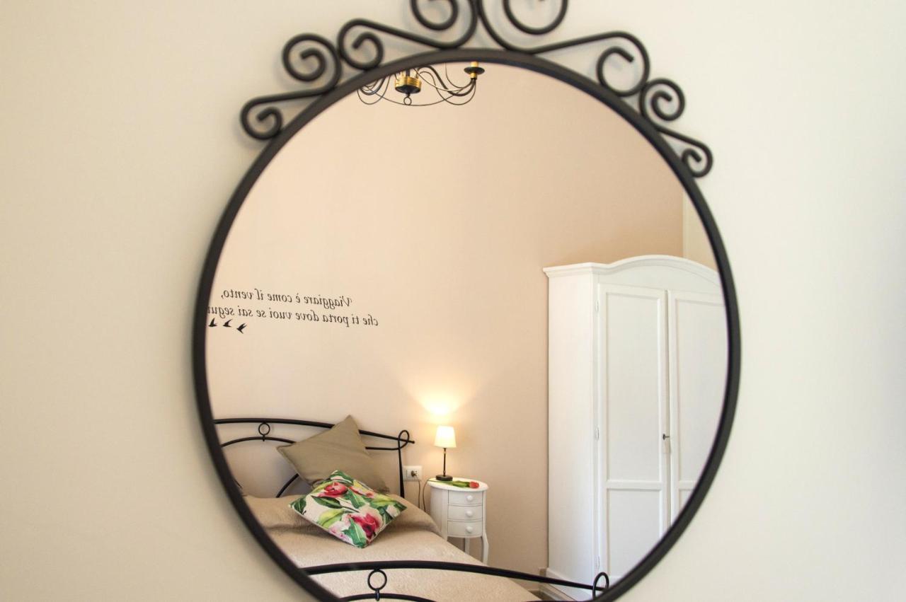 B&B La Rosa Dei Venti Napels Buitenkant foto